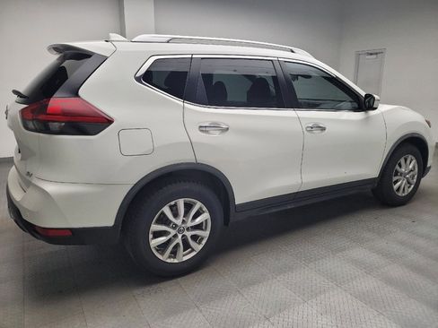 Used 2020 Nissan Rogue SV FWD image 10