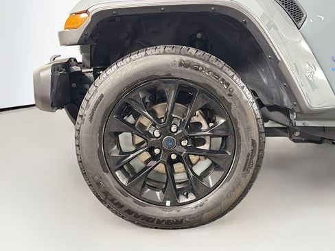 Used 2025 Jeep Wrangler Sahara w/ Safety Group image 31