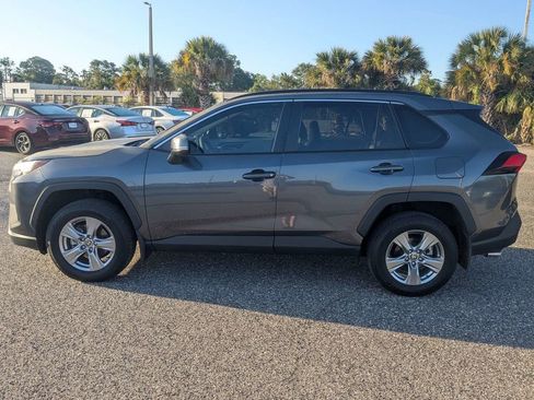 Used 2025 Toyota RAV4 XLE w/ Convenience Package FWD image 7