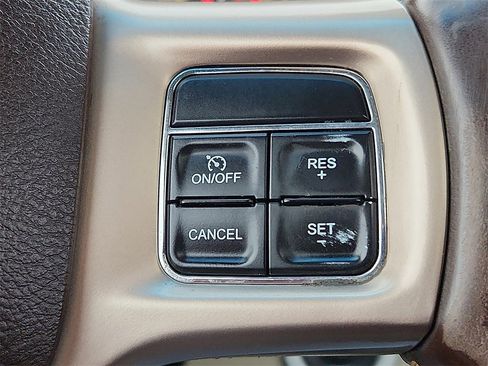 Used 2017 RAM 3500 Laramie Longhorn image 21