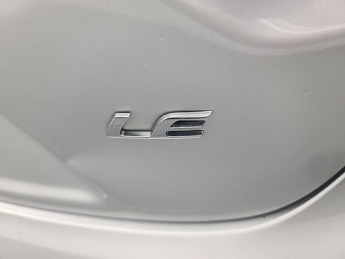 Used 2025 Toyota Corolla LE image 12