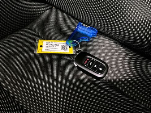 Used 2025 Honda CR-V LX image 29