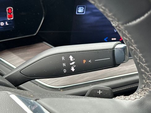 Used 2025 Chevrolet Tahoe LS image 26