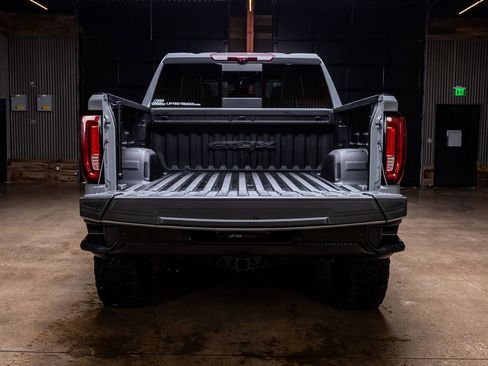 Used 2024 GMC Sierra 1500 AT4X AWD/4WD image 9