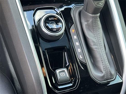 Used 2024 Chevrolet Colorado Trail Boss w/ Advanced Trailering Package image 37