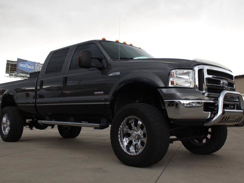 Used 2005 Ford F350 Lariat AWD/4WD image 69