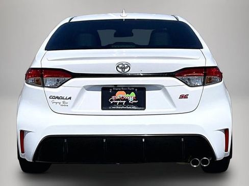 Used 2025 Toyota Corolla SE FWD image 6