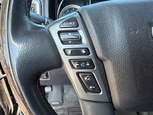 Used 2018 Nissan Titan Platinum Reserve AWD/4WD image 27