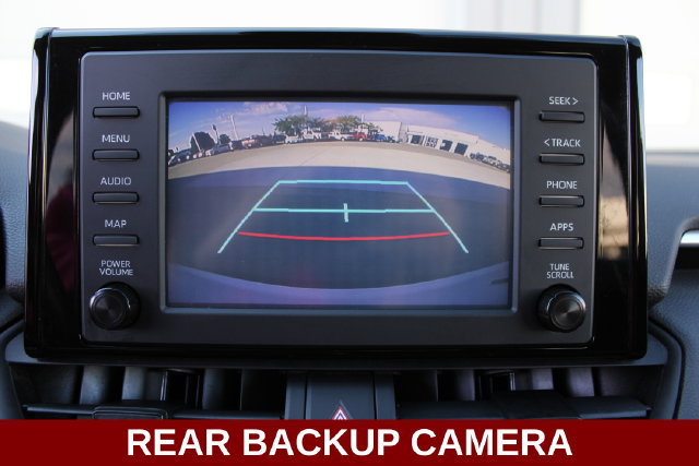 Used 2019 Toyota RAV4 LE w/ Carpet Mat Package AWD/4WD image 3