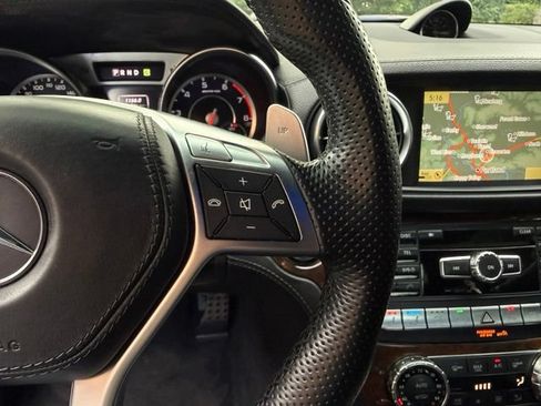 Used 2013 Mercedes-Benz SL 63 AMG image 25