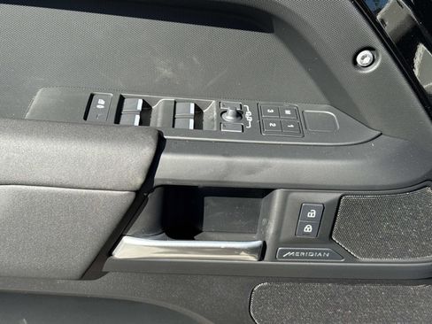 New 2026 Land Rover Defender 110 S AWD/4WD image 19