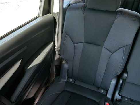 Used 2019 Subaru Ascent Premium image 12