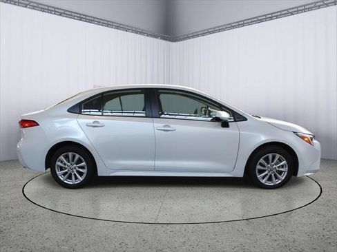 Certified 2024 Toyota Corolla LE w/ LE Convenience Package image 8