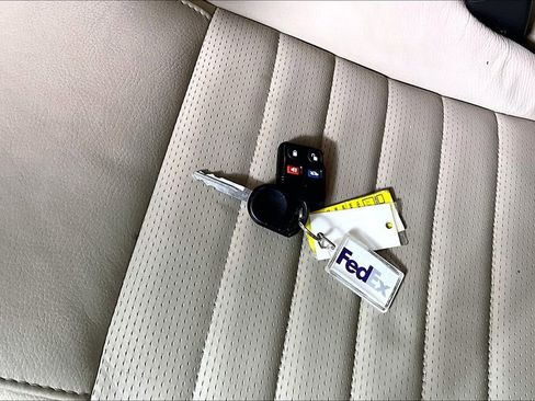 Used 2006 Ford Mustang GT Premium image 10