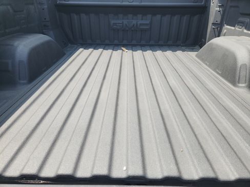 Used 2025 GMC Sierra 1500 AT4 AWD/4WD image 32