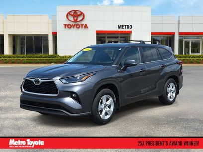 Used 2023 Toyota Highlander LE