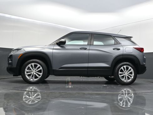 Used 2022 Chevrolet TrailBlazer LS w/ LPO, Blackout Package AWD/4WD image 34