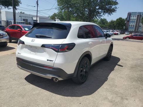 Used 2024 Honda HR-V Sport image 6