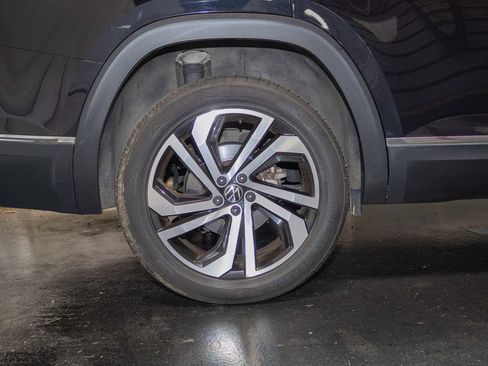 Used 2023 Volkswagen Atlas SEL AWD/4WD image 7