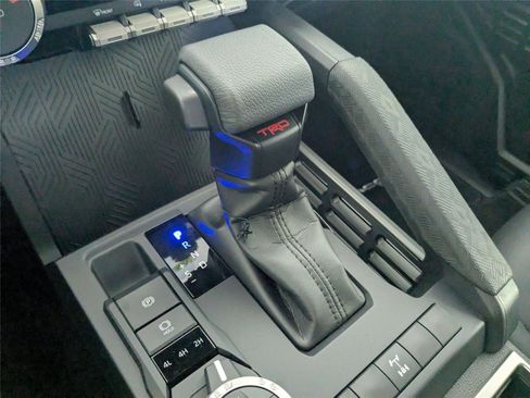 New 2025 Toyota Tacoma TRD Off-Road image 17