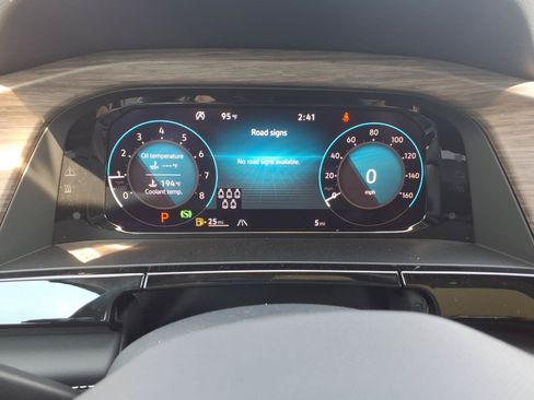 New 2026 Volkswagen Atlas SEL AWD/4WD image 14