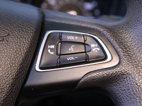 Used 2018 Ford Focus SE image 20