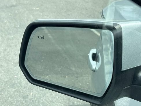 Used 2019 GMC Acadia SLT FWD image 22