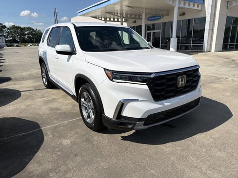 New 2025 Honda Pilot EX-L image 3