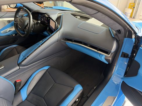 Used 2021 Chevrolet Corvette Stingray Premium Cpe w/ Z51 Performance Package image 36