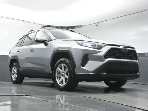 Used 2019 Toyota RAV4 LE w/ All Weather Liner Package image 30