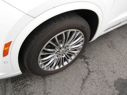 Used 2020 Cadillac XT6 Sport AWD/4WD image 30
