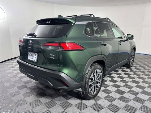 Used 2024 Toyota Corolla Cross XLE image 8