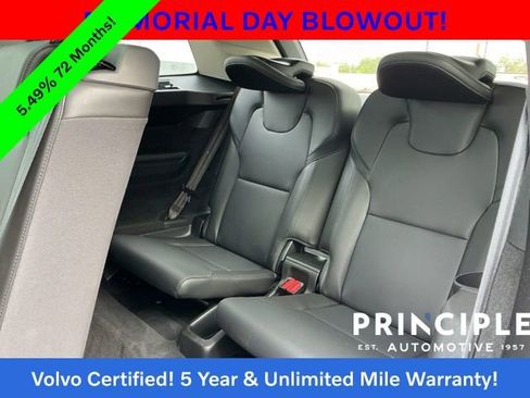 Certified 2025 Volvo XC90 B5 Core AWD/4WD image 37