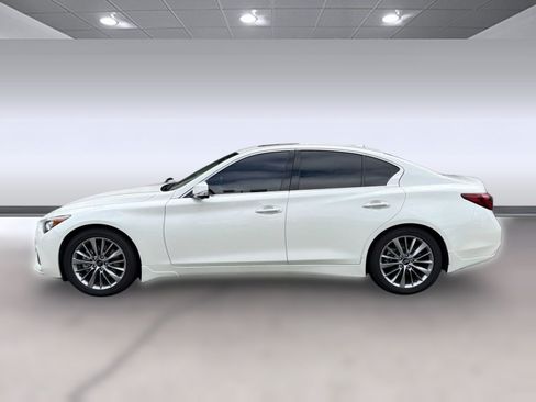 Used 2023 INFINITI Q50 Luxe w/ Cargo Package RWD image 2