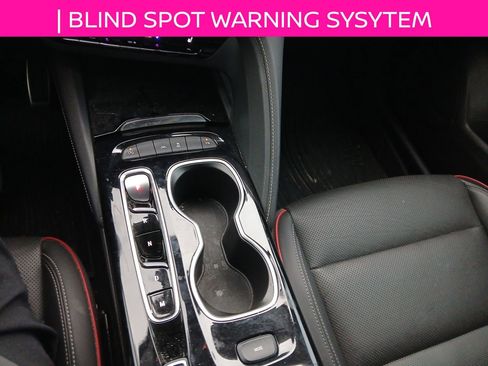 Used 2023 Buick Envision Essence w/ Sport Touring Package image 15