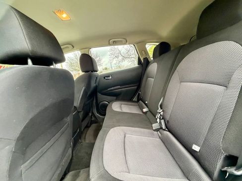 Used 2013 Nissan Rogue SV AWD/4WD image 13