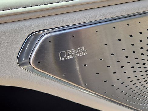 Used 2024 Lincoln Nautilus Black Label AWD/4WD image 23