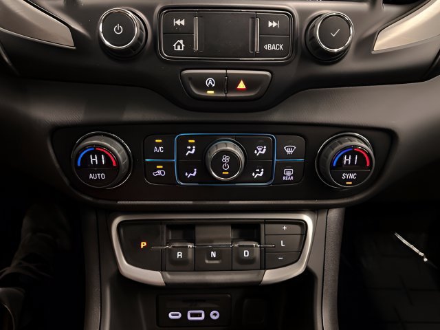 Certified 2024 GMC Terrain SLT AWD/4WD image 27
