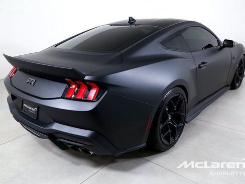 Used 2025 Ford Mustang GT Premium w/ GT Performance Package RWD image 8