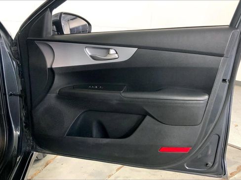 Certified 2024 Kia Forte LXS image 25