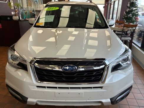 Used 2018 Subaru Forester 2.5i Touring image 4