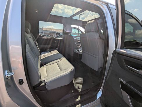 Used 2025 Toyota Tundra Limited AWD/4WD image 27