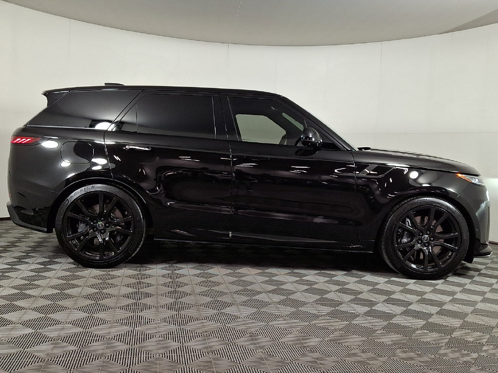 Used 2024 Land Rover Range Rover Sport AWD/4WD image 10