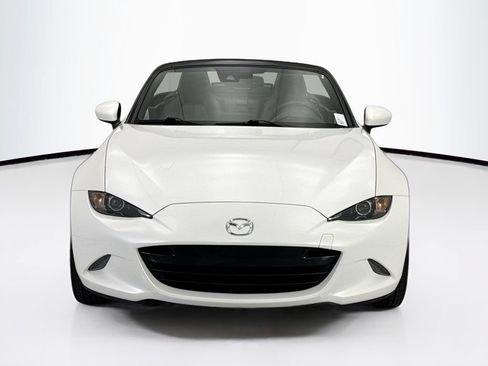 Used 2019 MAZDA MX-5 Miata Grand Touring w/ GT-S Package RWD image 2