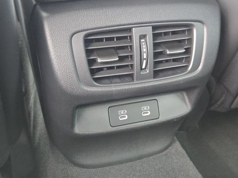 Certified 2025 Acura TLX w/ Technology Package image 40