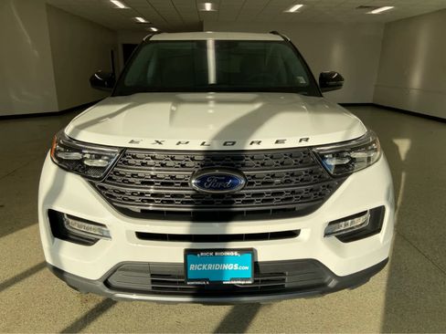 Used 2023 Ford Explorer XLT w/ Equipment Group 202A image 2