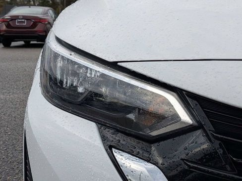 Certified 2024 Nissan Sentra SV image 10