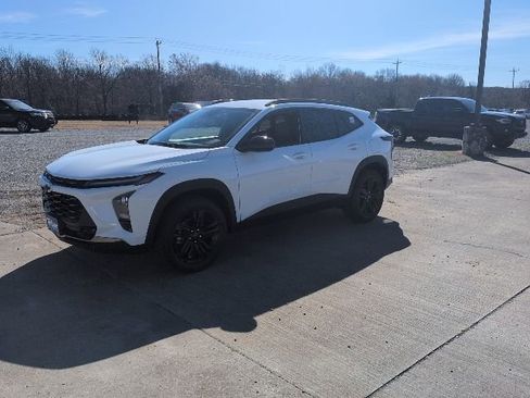 New 2026 Chevrolet Trax ACTIV w/ Driver Confidence Package image 5