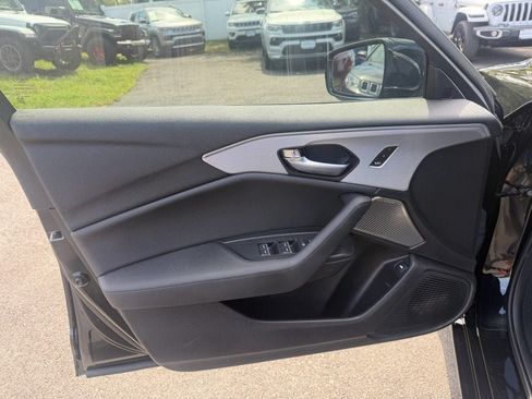 Used 2025 Acura TLX w/ Technology Package FWD image 9