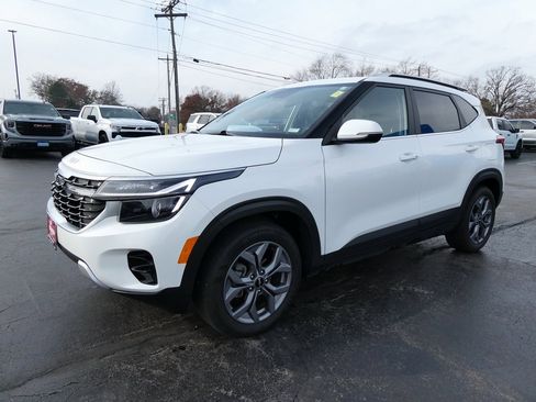 Used 2024 Kia Seltos S image 8